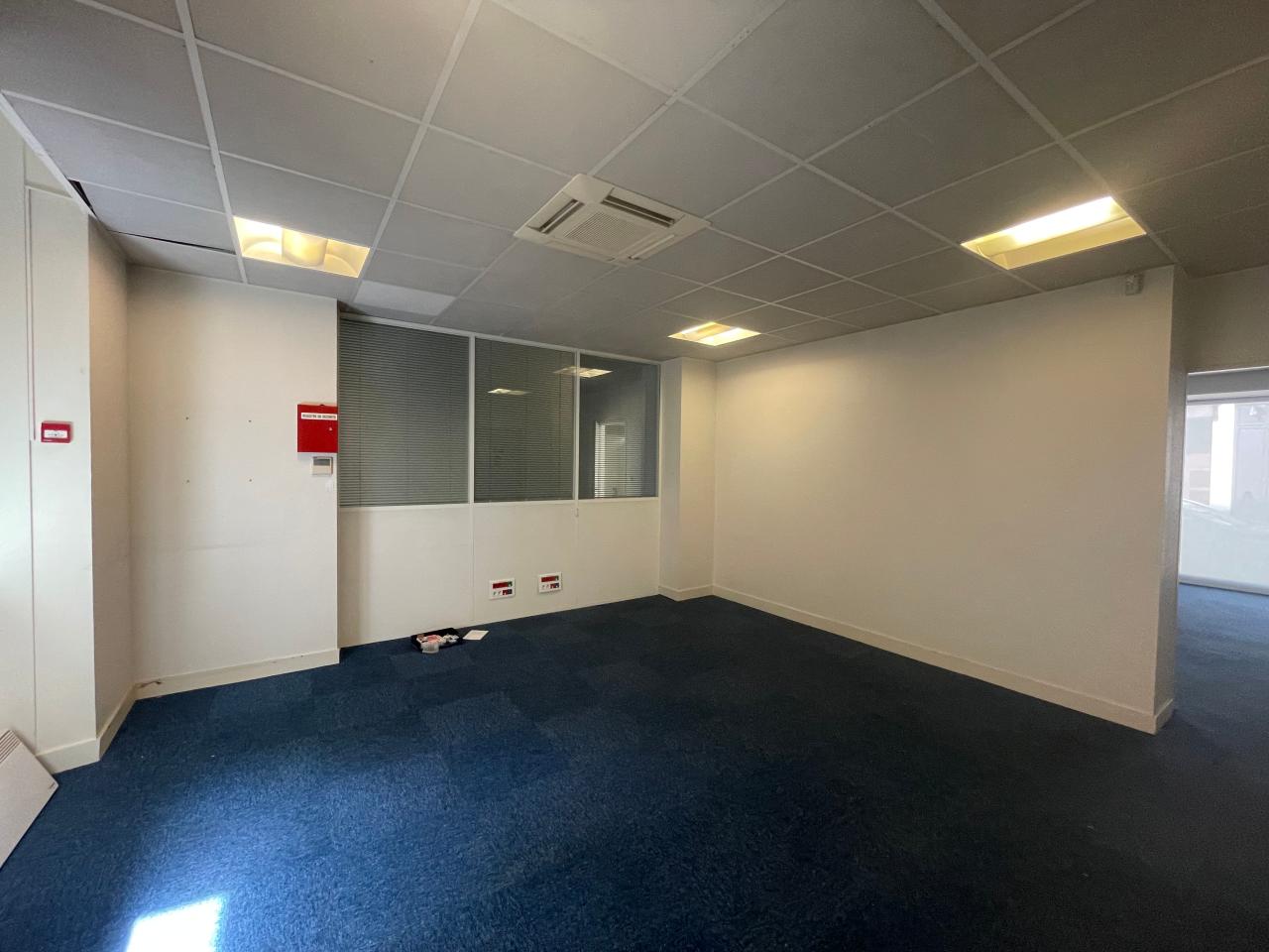 Bureau Rennes 307m² Location bureau Rennes Ille-et-Vilaine OLBUR2424739 8